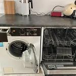Gemuetliches Ganzes Apartment, Selbst Check In Kueche Parkplatz Waschmaschine Kamin Terrasse Garten,eigene Dusche Und Wc Apartman Duisburg