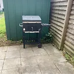 Apartman Gemuetliches Ganzes Apartment, Selbst Check In Kueche Parkplatz Waschmaschine Kamin Terrasse Garten,eigene Dusche Und Wc Duisburg