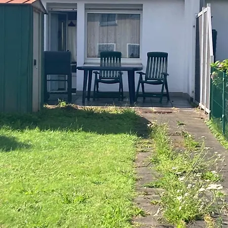 Lägenhet Gemuetliches Ganzes Kueche Parkplatz Waschmaschine Kamin Terrasse Garten, Keine Duisburg