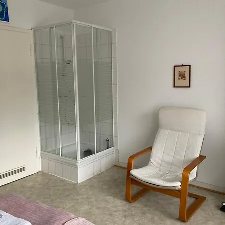 Lägenhet Gemuetliches Ganzes Apartment, Selbst Check In Kueche Parkplatz Waschmaschine Kamin Terrasse Garten,eigene Dusche Und Wc