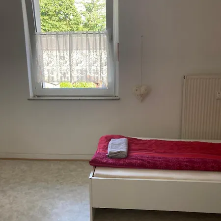 Lägenhet Gemuetliches Ganzes Apartment, Selbst Check In Kueche Parkplatz Waschmaschine Kamin Terrasse Garten,eigene Dusche Und Wc